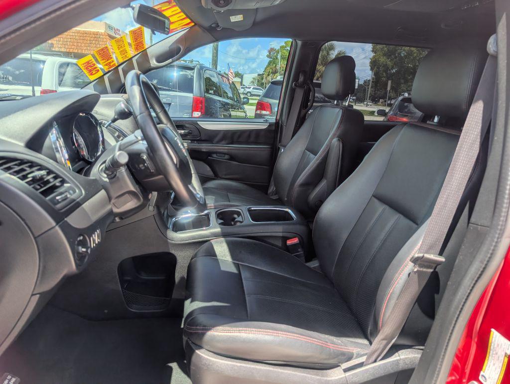 2016 Dodge Grand Caravan - $4,995