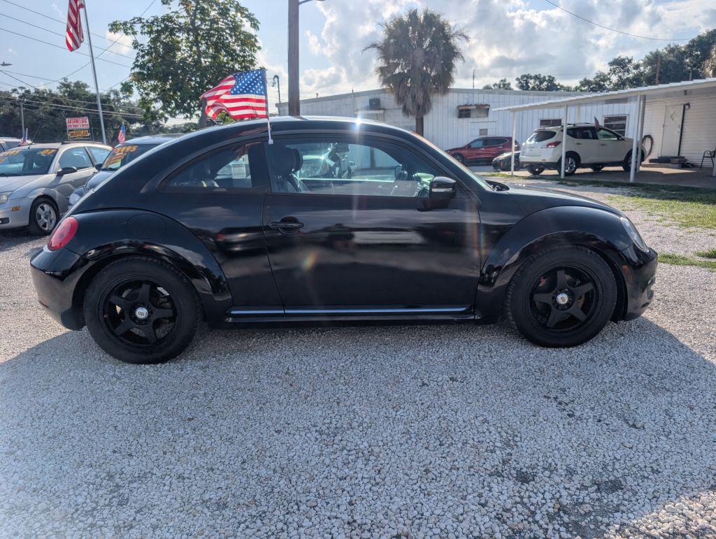 2012 Volkswagen Beetle - $3,995