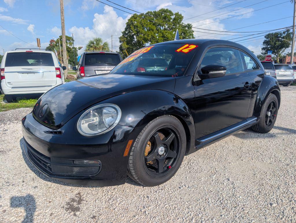 2012 Volkswagen Beetle - $3,995