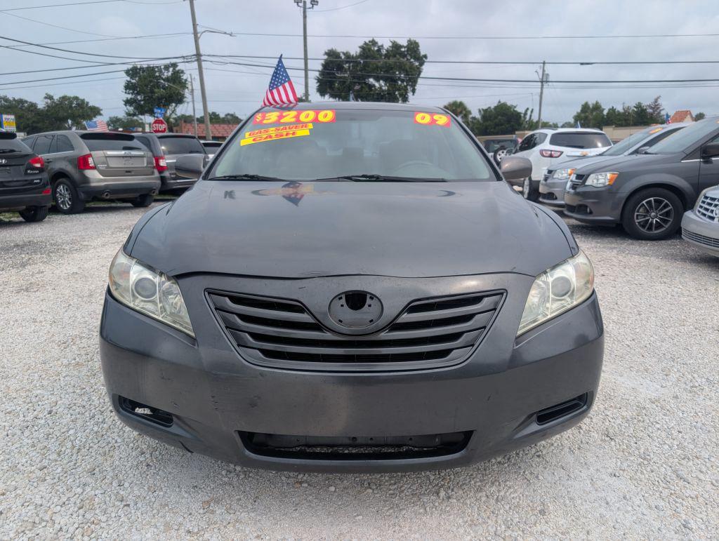 2009 Toyota Camry - $3,200