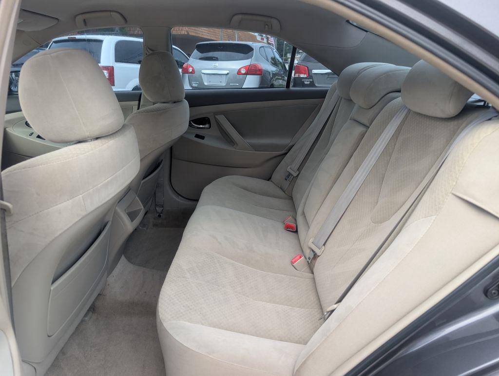 2009 Toyota Camry - $3,200