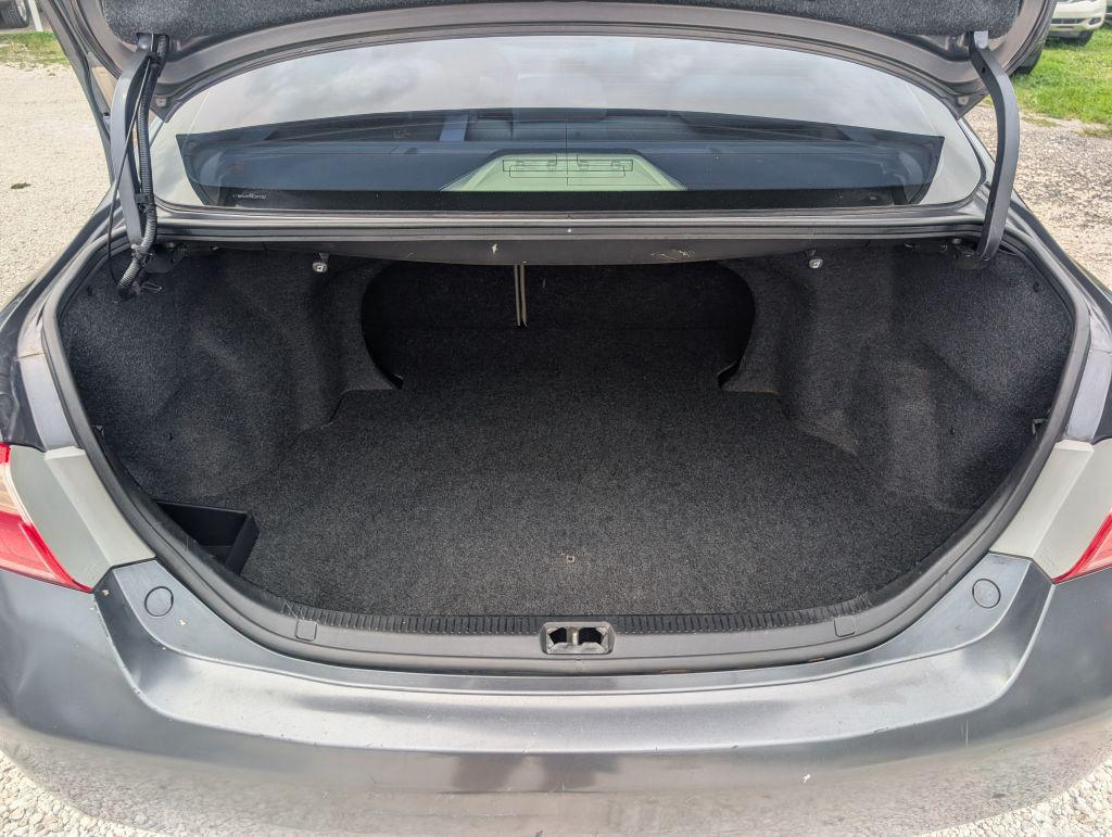 2009 Toyota Camry - $3,200