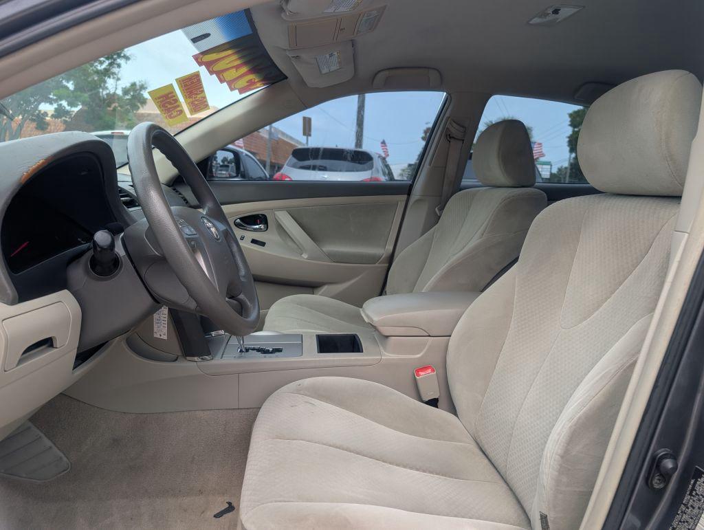 2009 Toyota Camry - $3,200