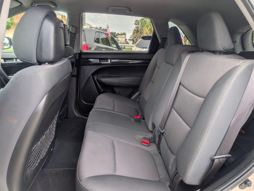 2011 Kia Sorento - $5,495