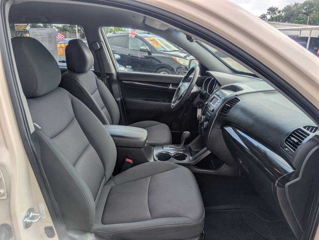 2011 Kia Sorento - $5,495