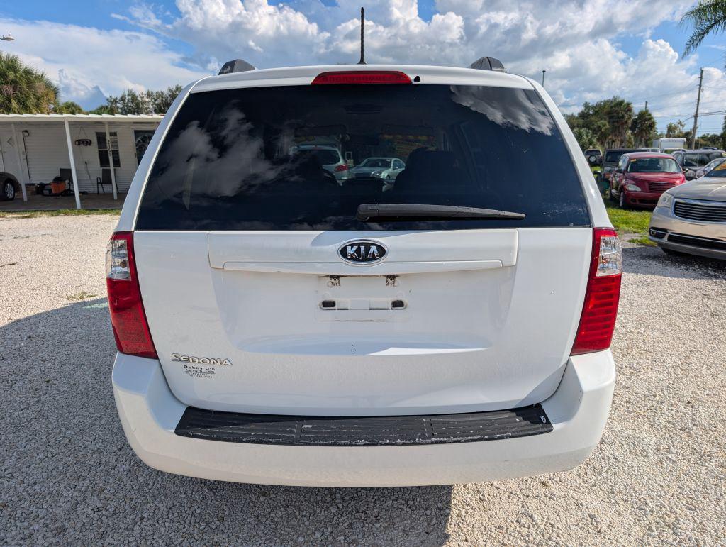 2010 Kia Sedona - $2,995