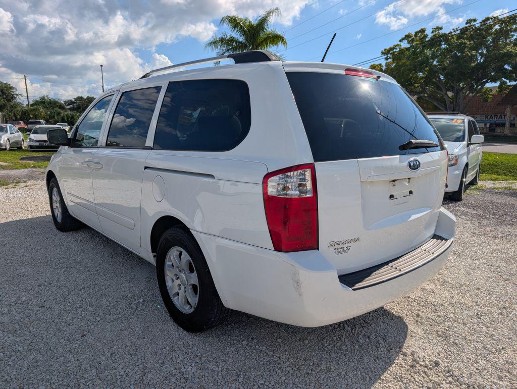 2010 Kia Sedona - $2,995