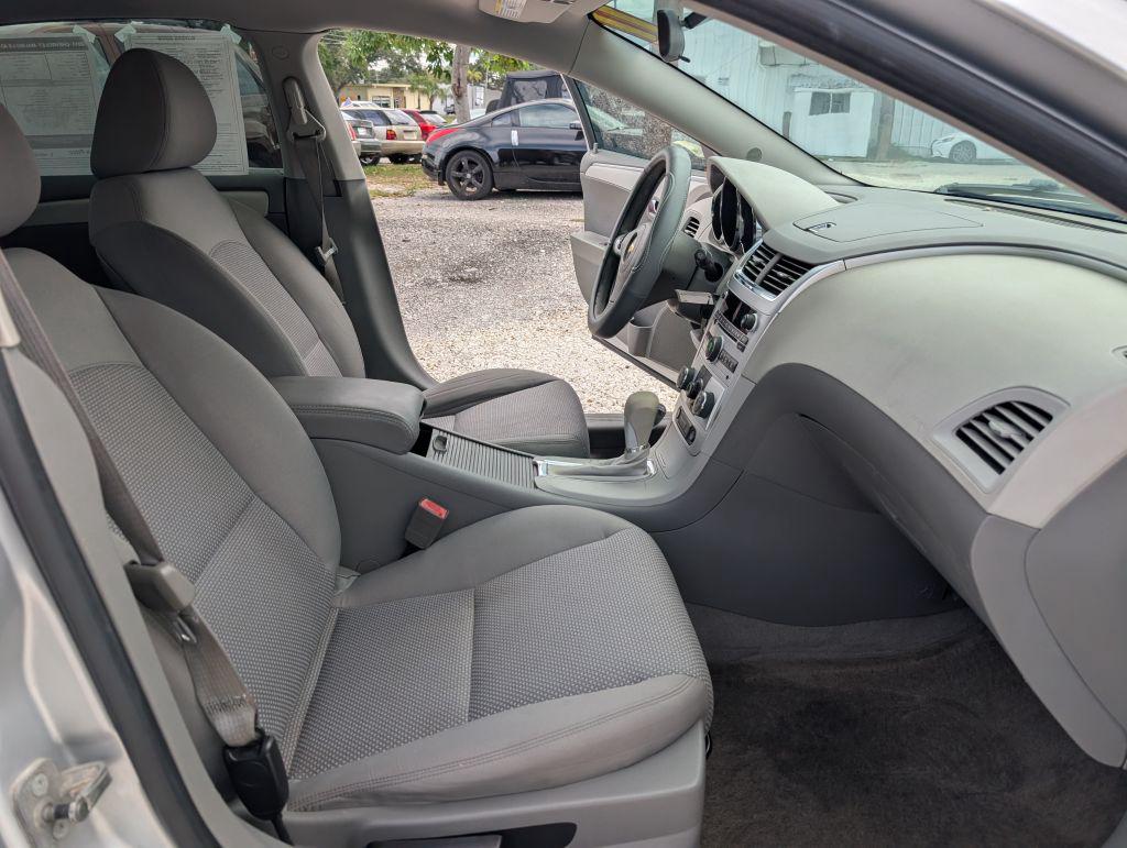 2011 Chevrolet Malibu - $4,495