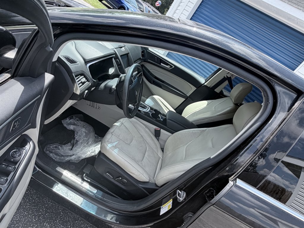 2015 Ford Edge