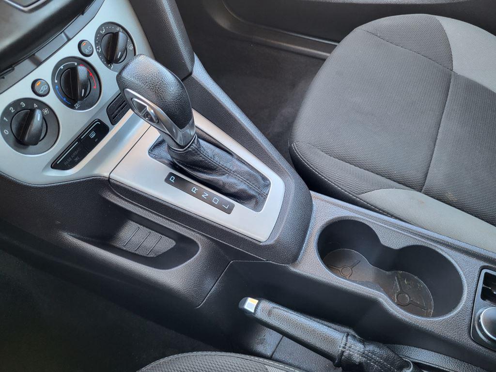 2012 Ford Focus SE photo