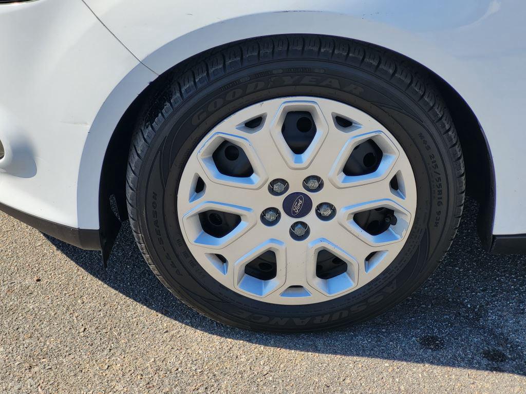 2012 Ford Focus SE photo