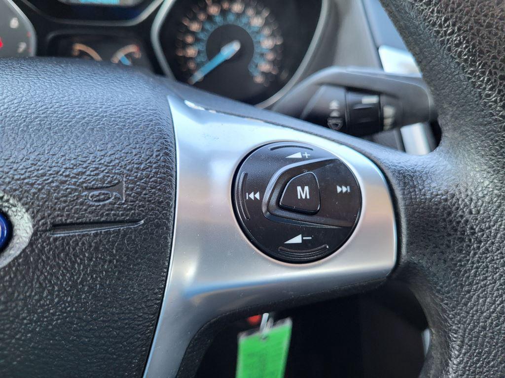2012 Ford Focus SE photo
