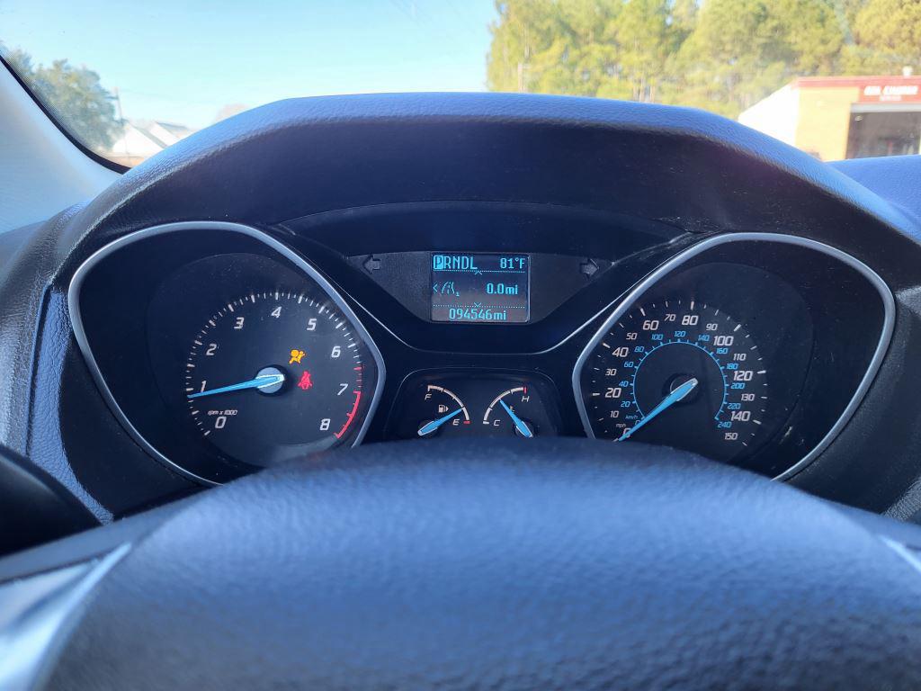 2012 Ford Focus SE photo