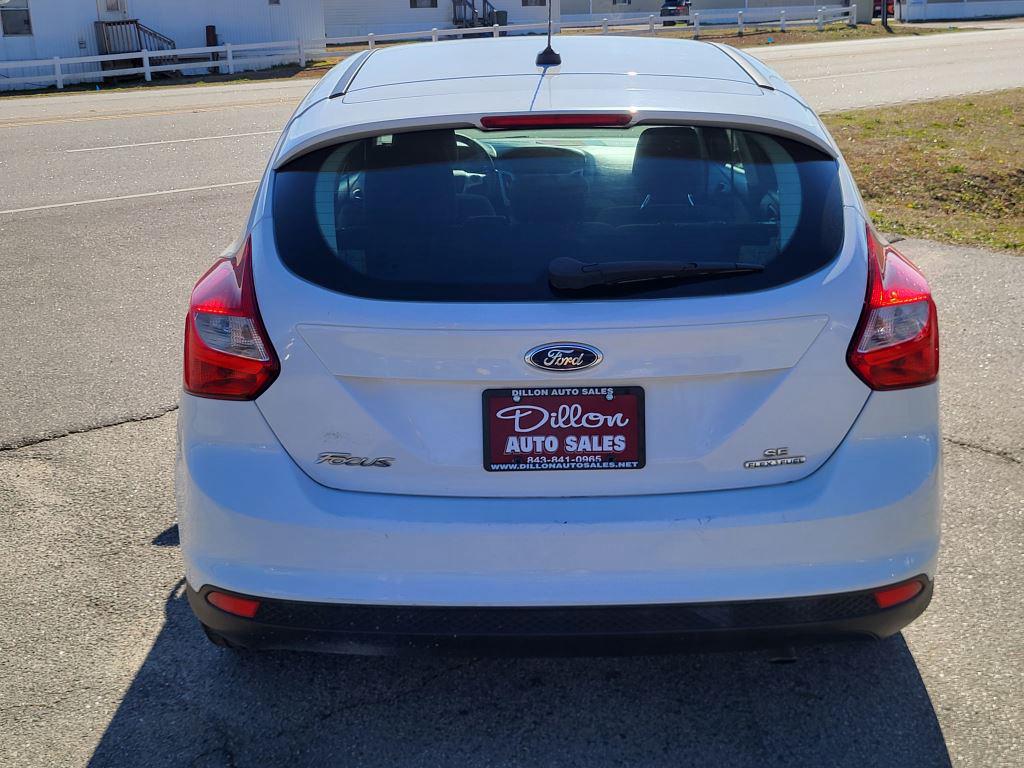 2012 Ford Focus SE photo