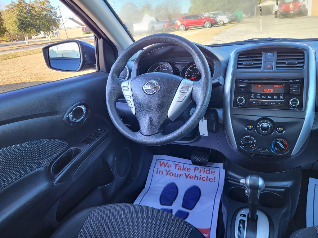 2015 Nissan Versa - $9,200
