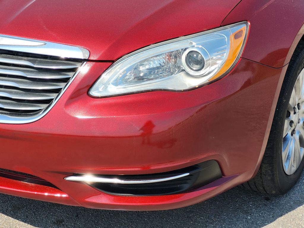 2014 Chrysler 200 LX photo