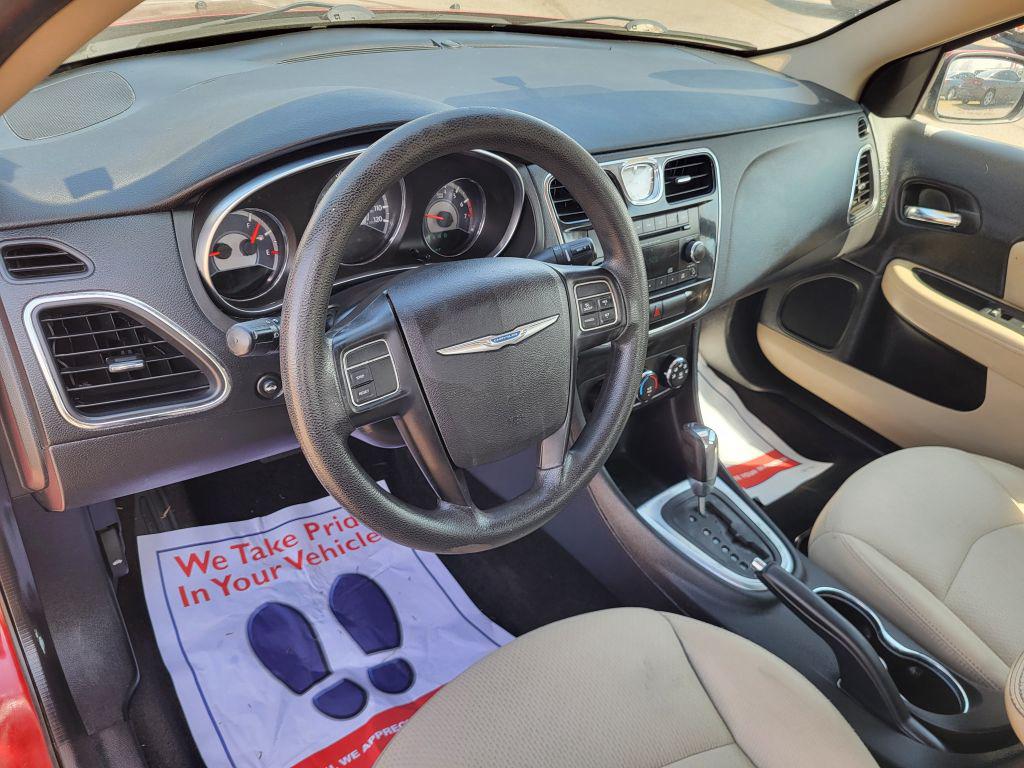 2014 Chrysler 200 LX photo
