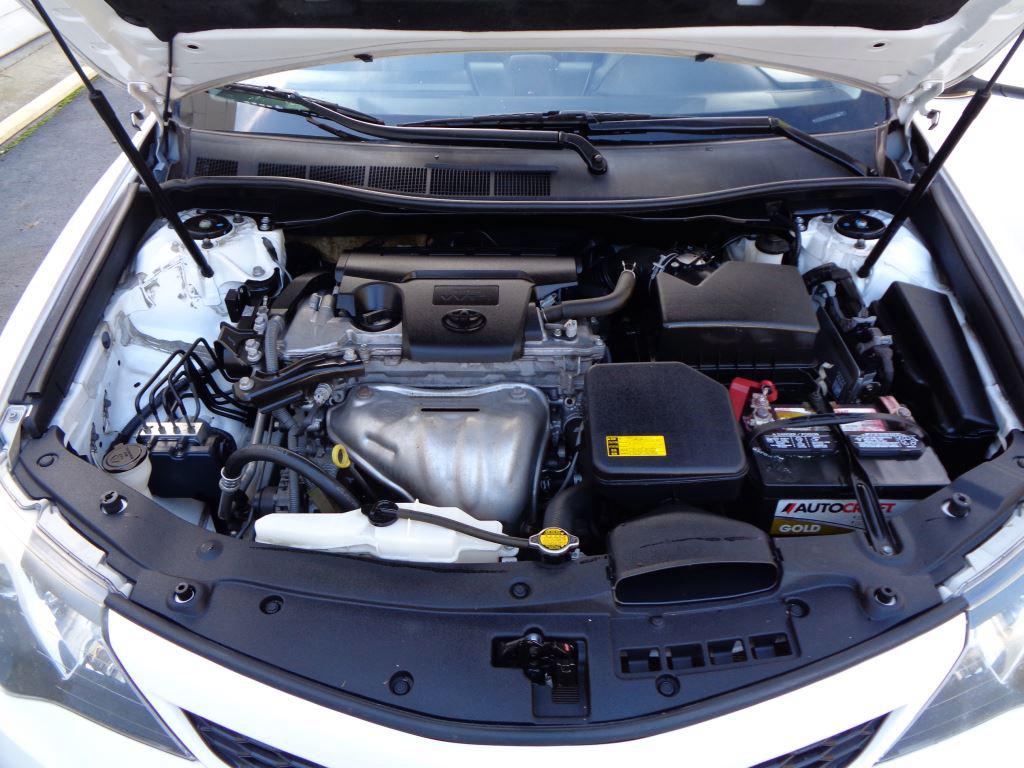 2014 Toyota Camry L photo