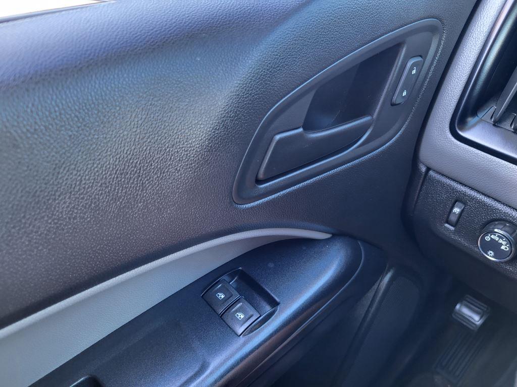 2017 Chevrolet Colorado - $14,995