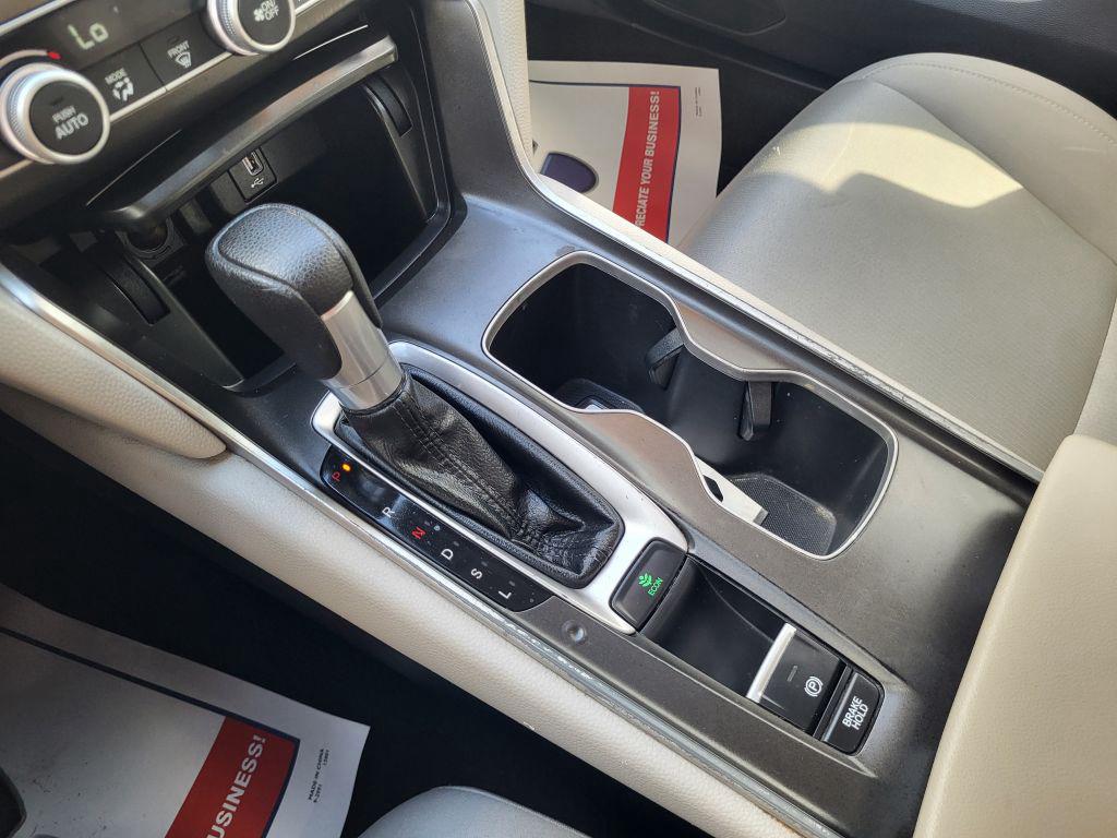2020 Honda Accord - $21,900