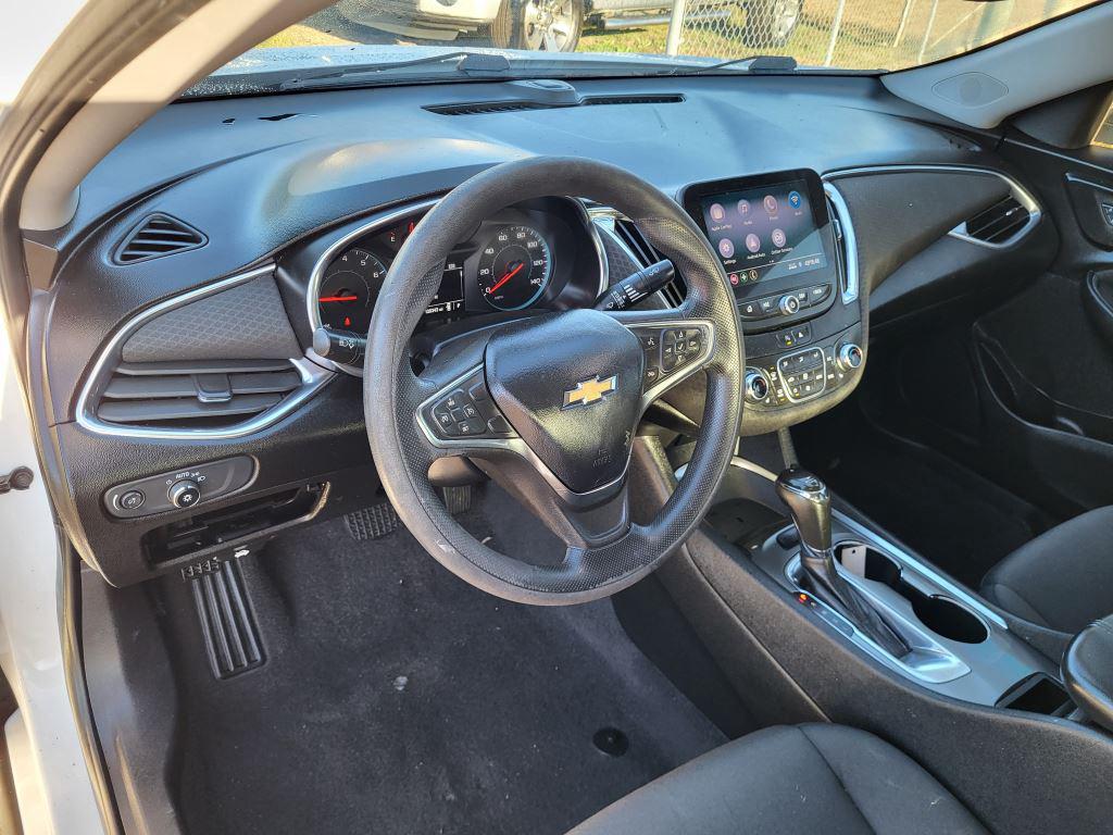 2020 Chevrolet Malibu - $9,995