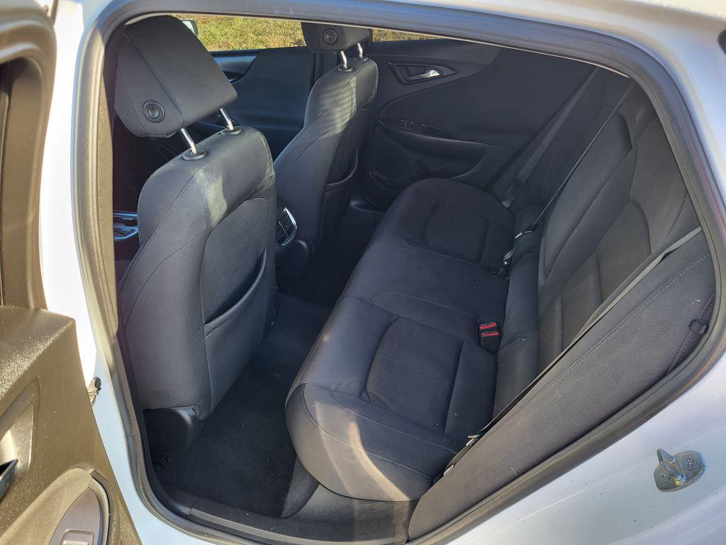 2020 Chevrolet Malibu - $9,995