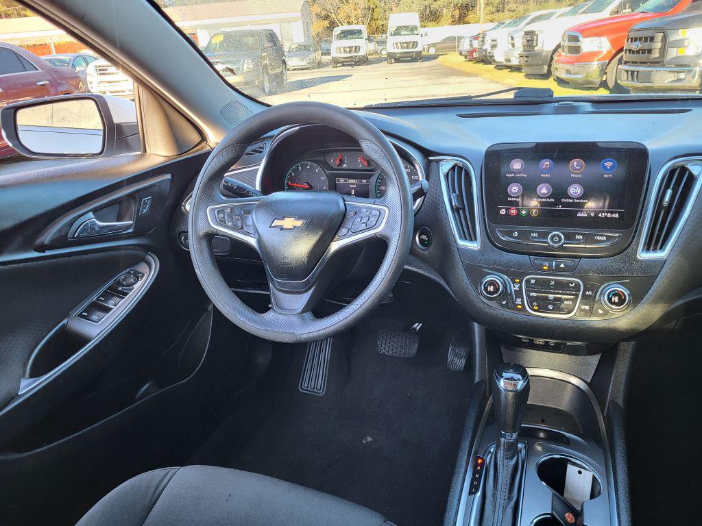 2020 Chevrolet Malibu - $9,995