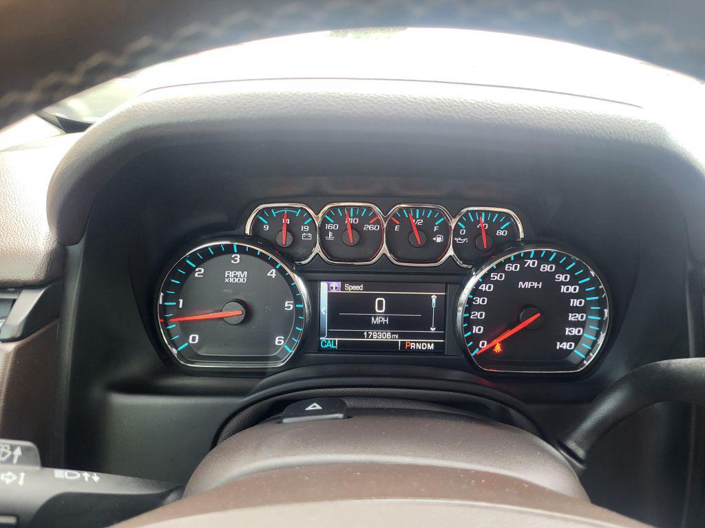 2016 Chevrolet Suburban - $16,800