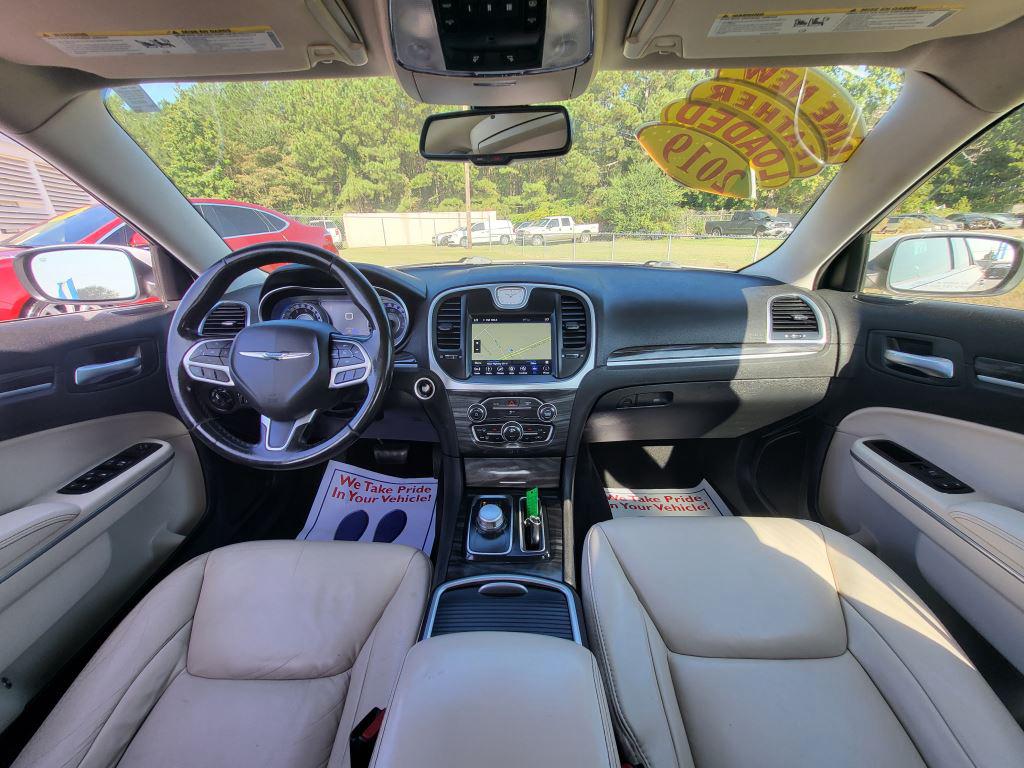 2019 Chrysler 300 - $14,500