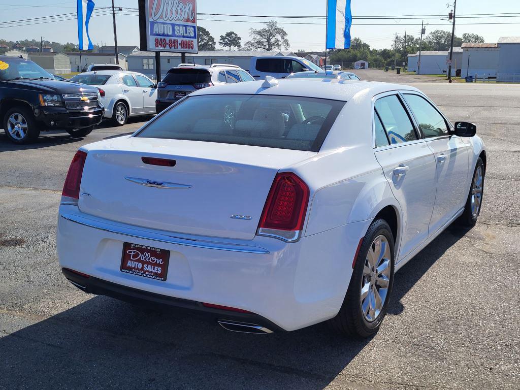 2019 Chrysler 300 - $14,500