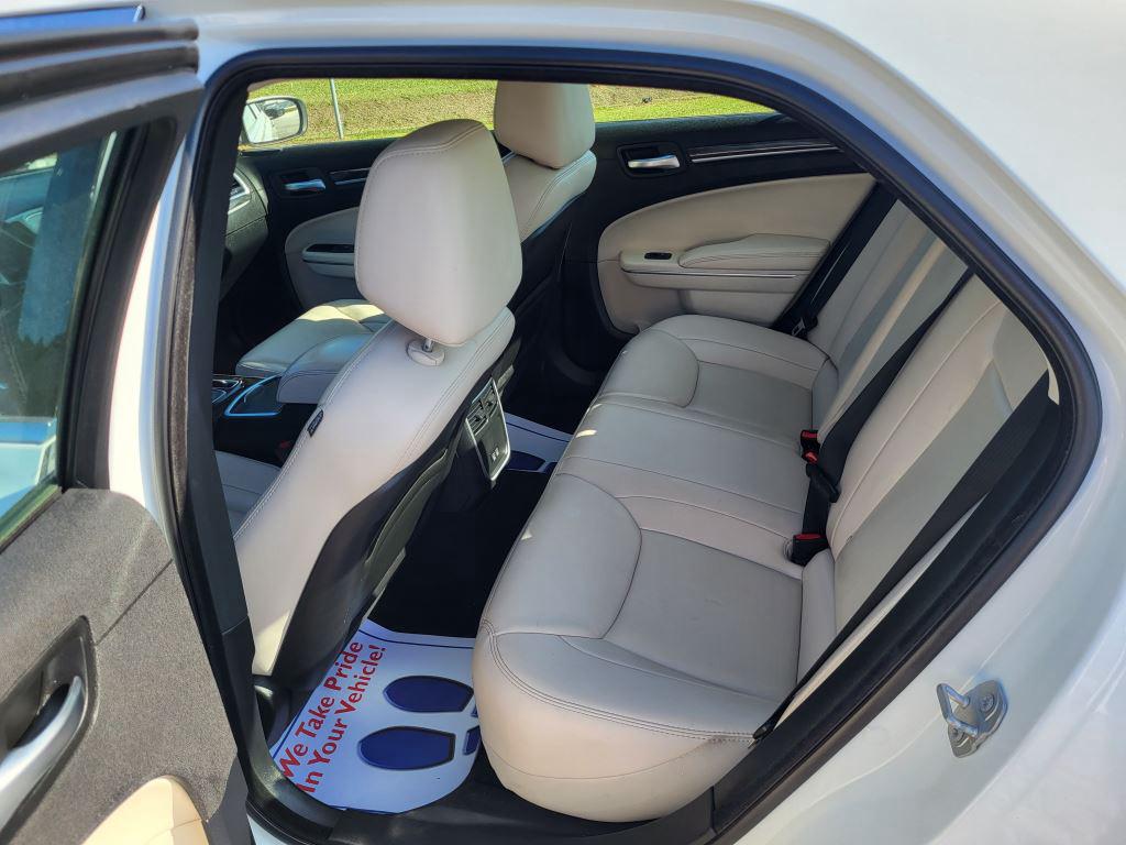 2019 Chrysler 300 - $14,500