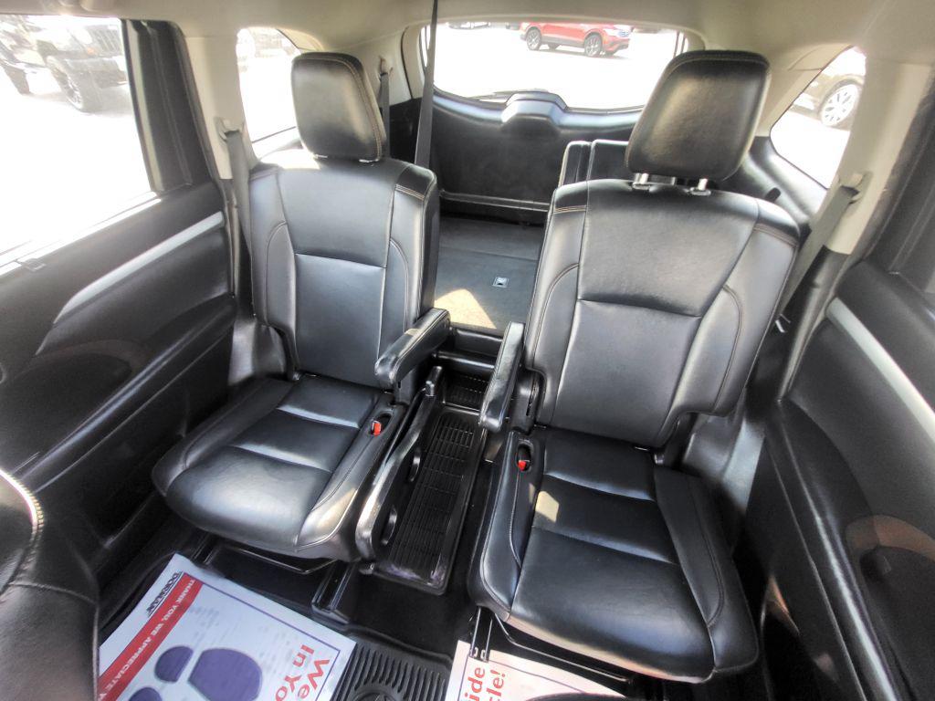 2019 Toyota Highlander - $23,700