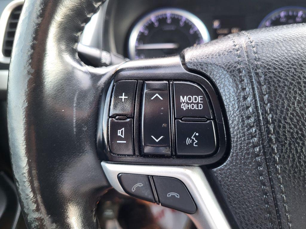 2019 Toyota Highlander - $23,700