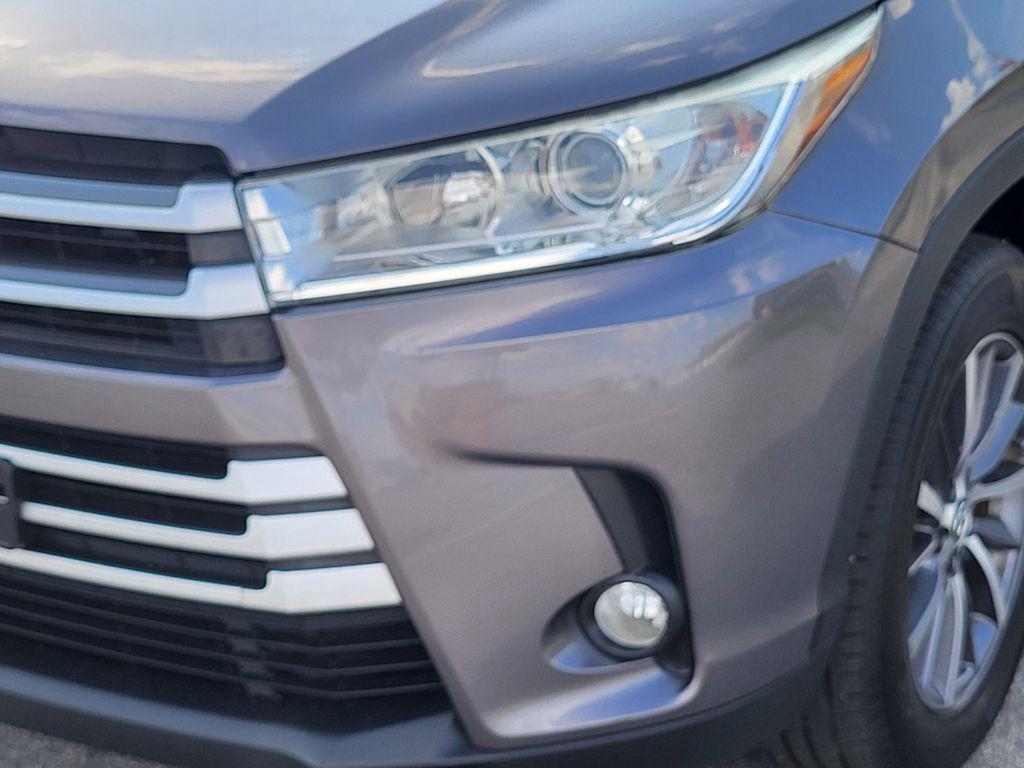 2019 Toyota Highlander - $23,700