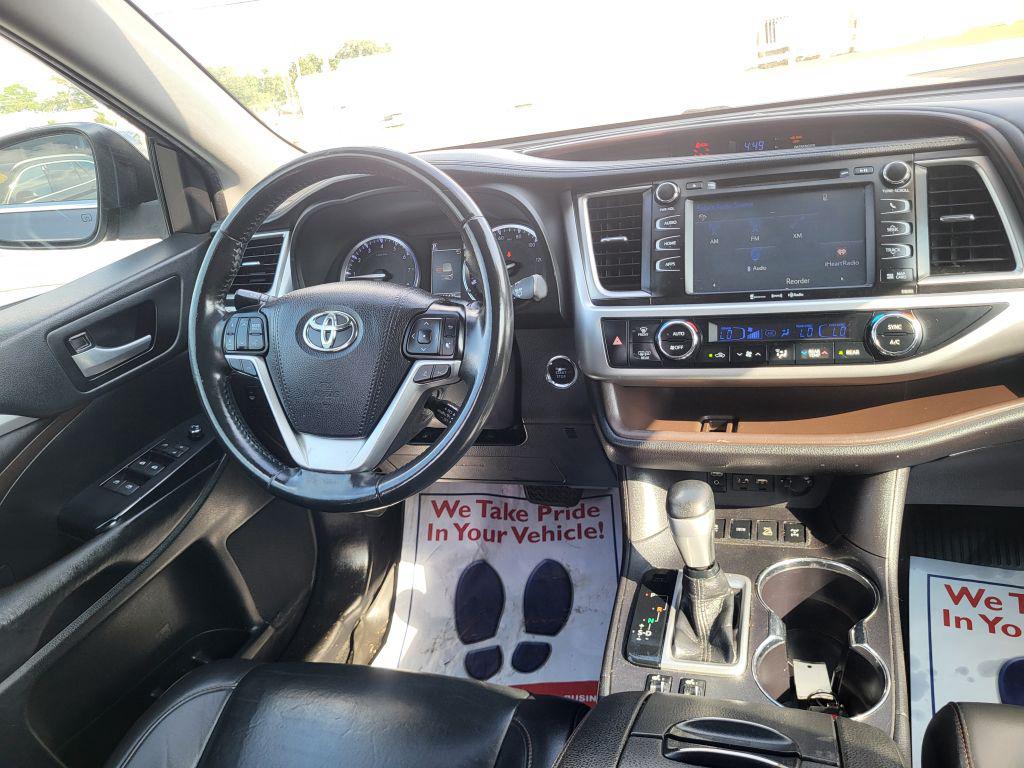 2019 Toyota Highlander - $23,700