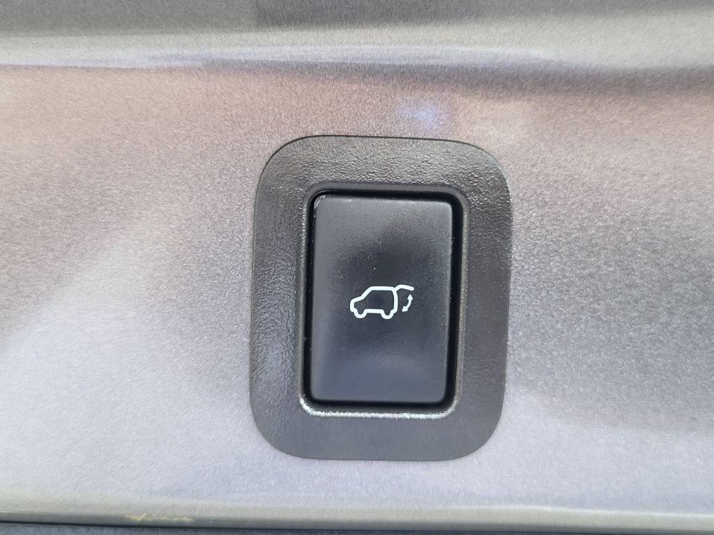 2019 Toyota Highlander - $23,700