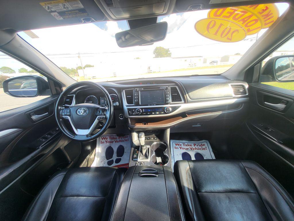 2019 Toyota Highlander - $23,700