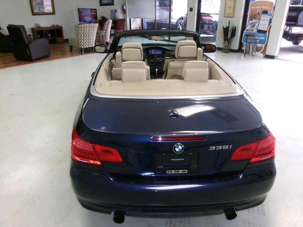 2011 BMW Legend 335i photo