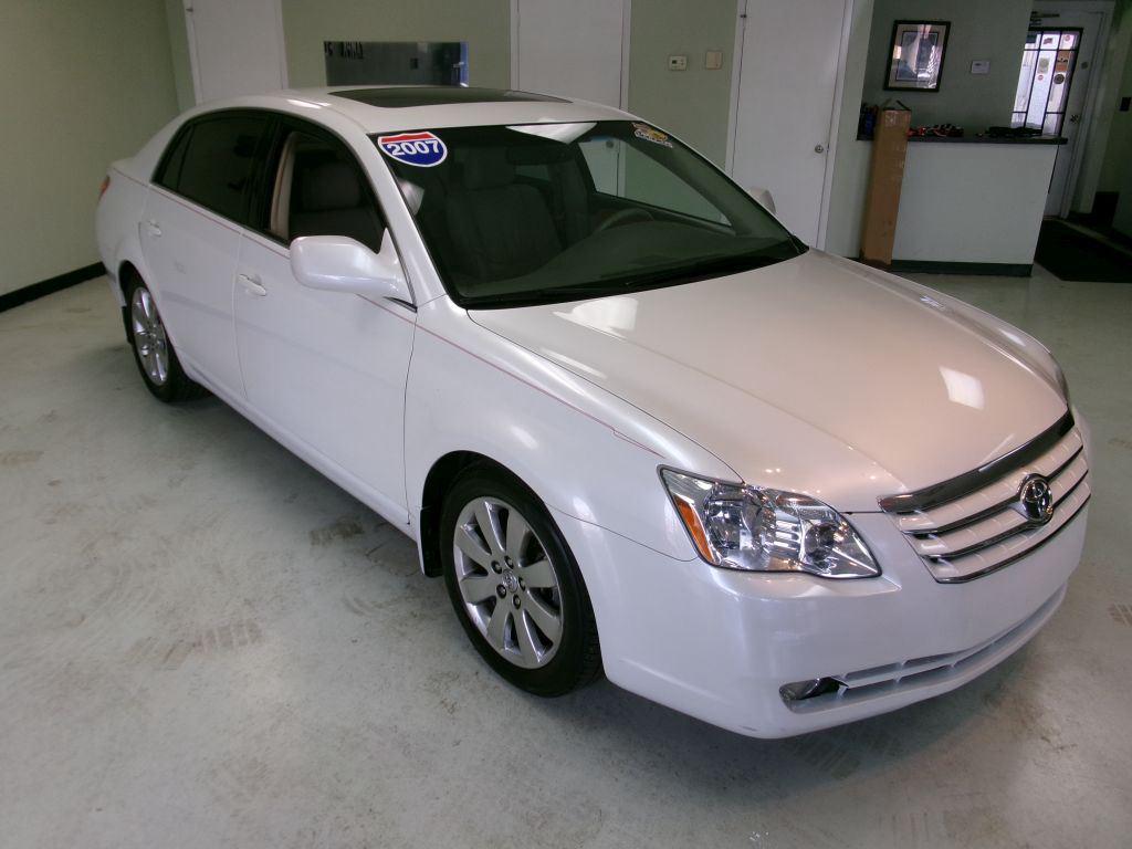 2007 Toyota Avalon XL photo