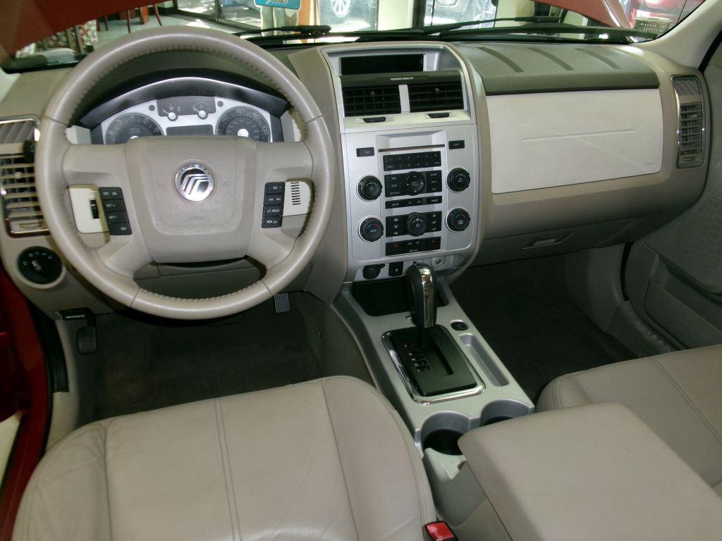 2010 Mercury Mariner Premier V6 photo