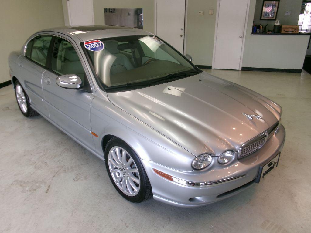 2007 Jaguar X-Type - $7,999