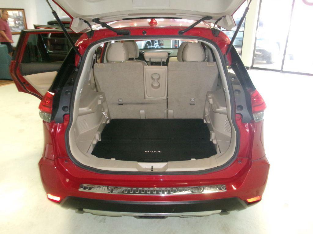 2017 Nissan Rogue - $10,999