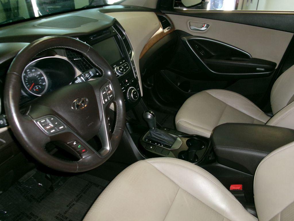 2013 Hyundai Santa Fe - $10,999