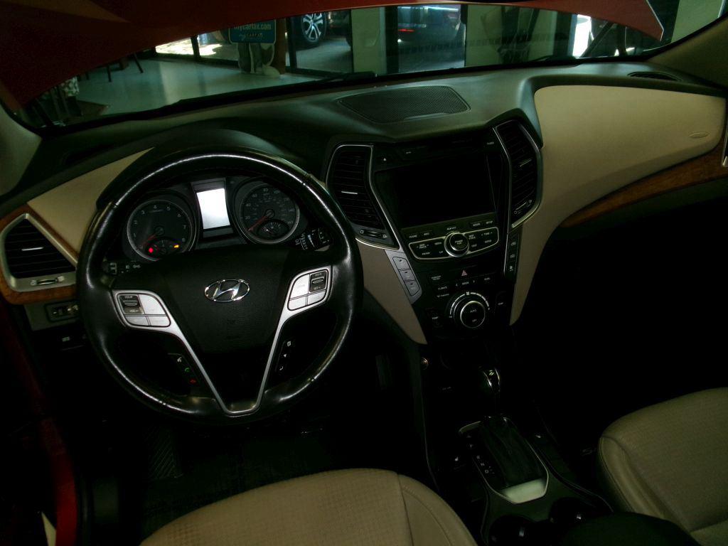 2013 Hyundai Santa Fe - $10,999