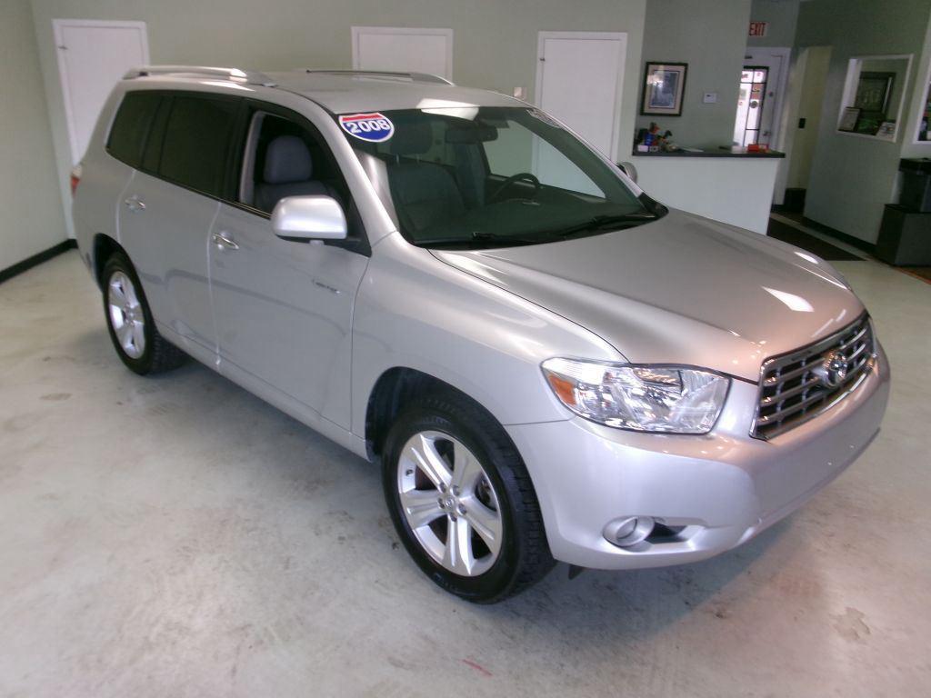 2008 Toyota Highlander - $12,999