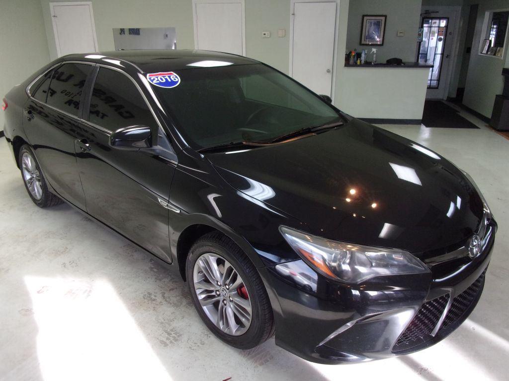 2016 Toyota Camry - $8,999