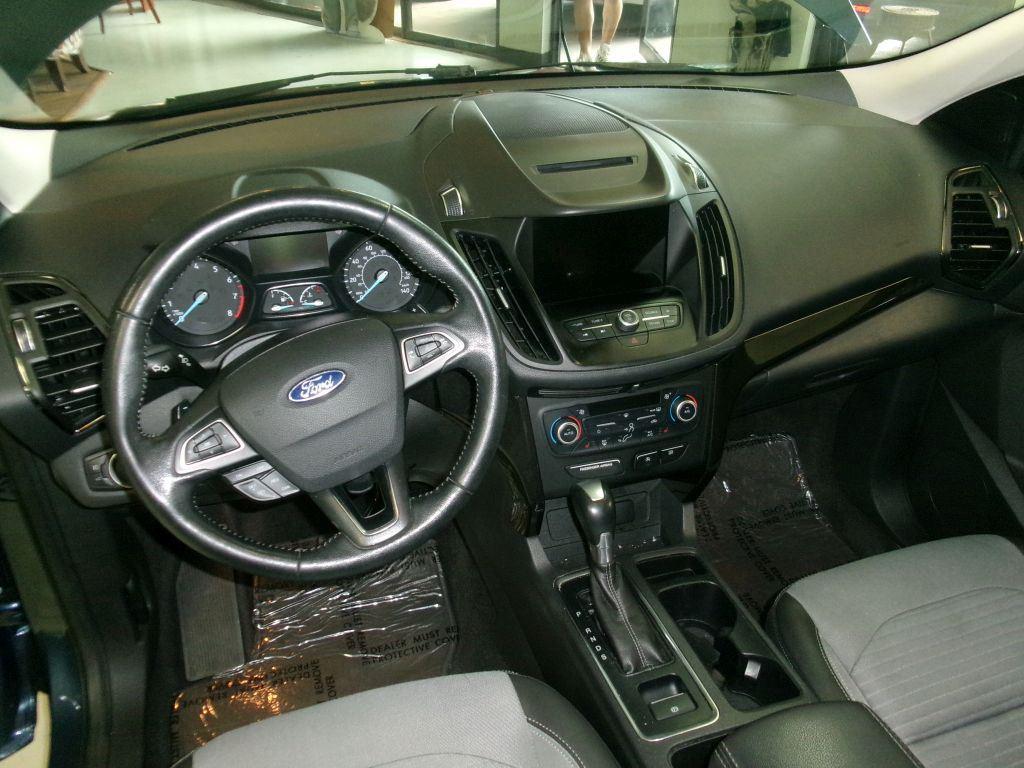 2018 Ford Escape - $10,999