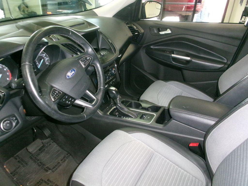2018 Ford Escape - $10,999