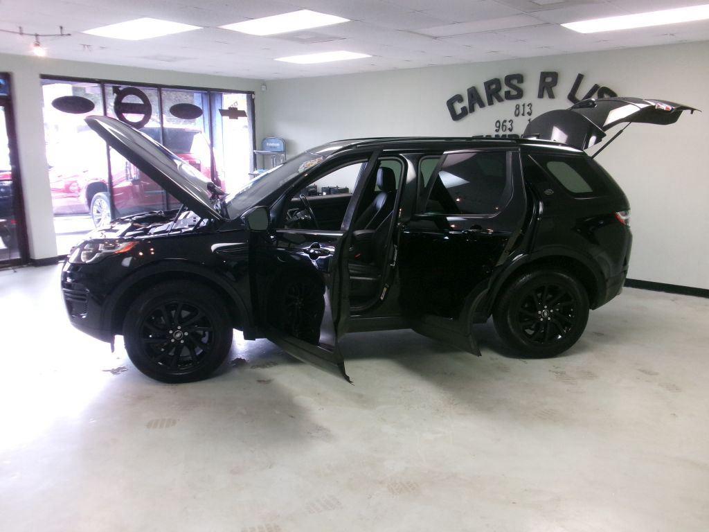 2017 Land Rover Discovery - $12,499