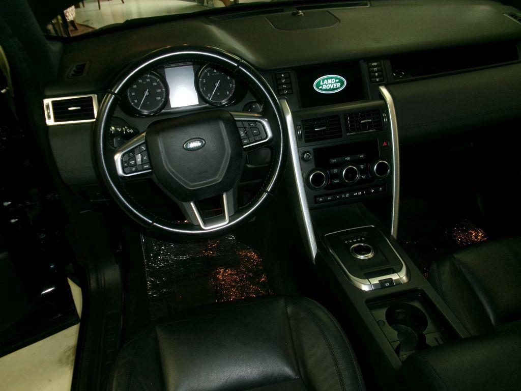 2017 Land Rover Discovery - $12,499